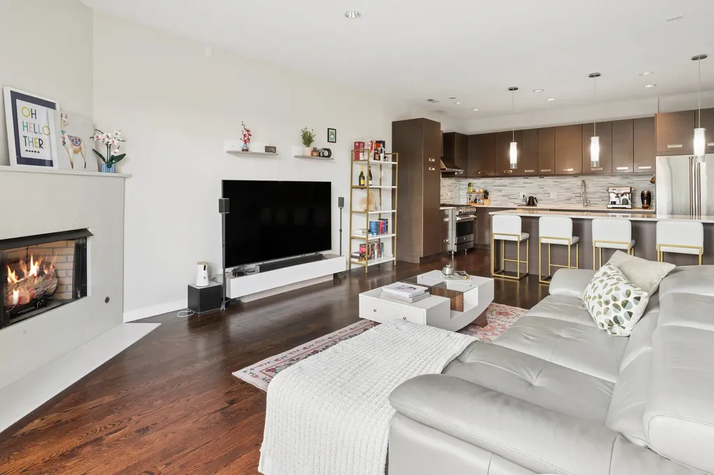 2136 West North Avenue Chicago IL 60647