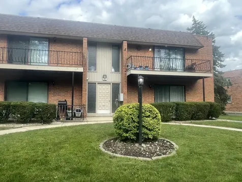 623 North Carroll Parkway Glenwood IL 60425