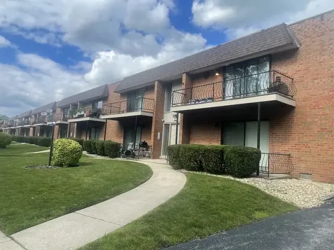 623 North Carroll Parkway Glenwood IL 60425