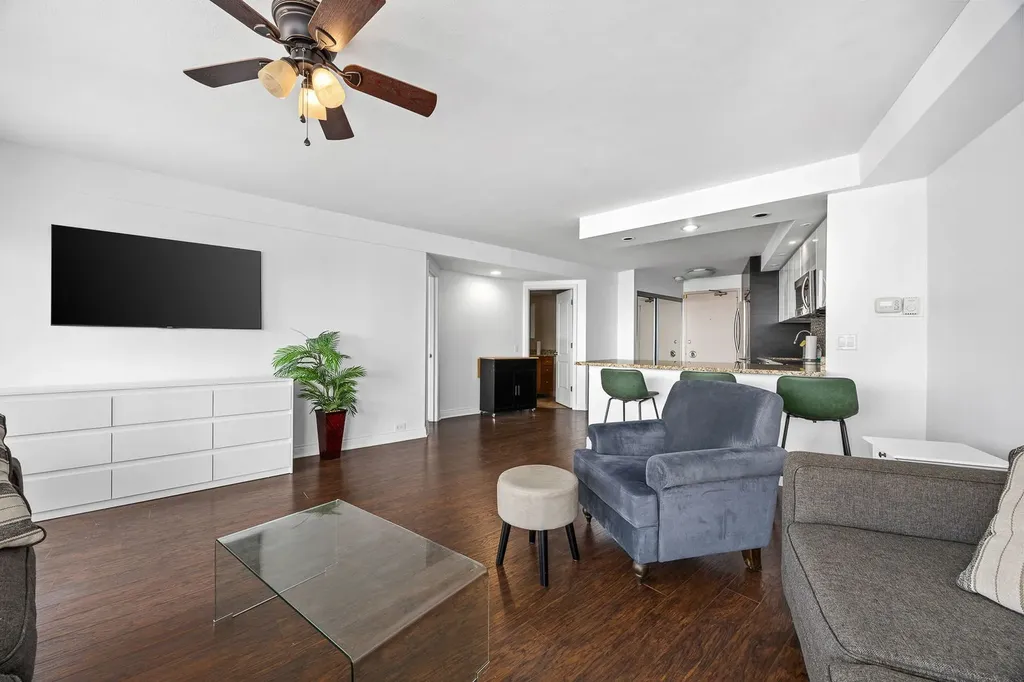 300 North State Street Chicago IL 60654