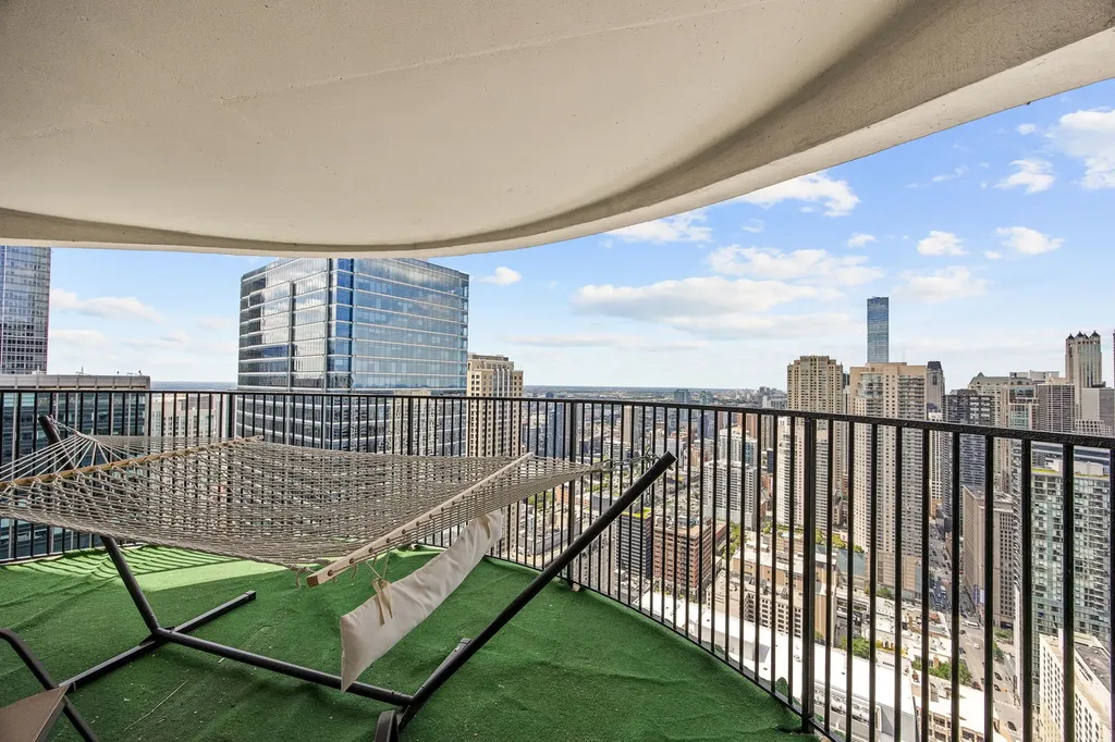 300 North State Street Chicago IL 60654