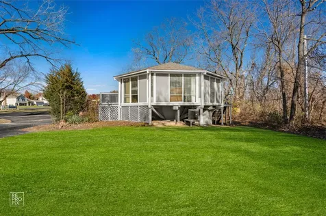 3824 North Johnsburg Road Mchenry IL 60051