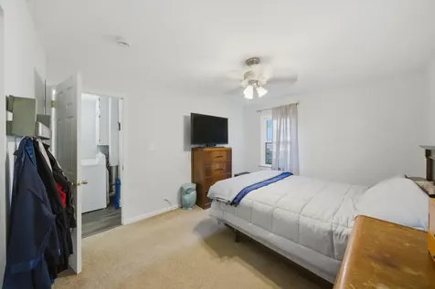 123 Edgewood Drive Streamwood IL 60107