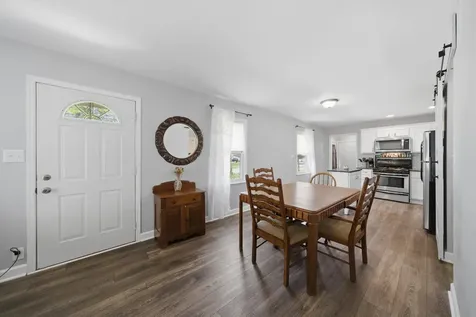 123 Edgewood Drive Streamwood IL 60107