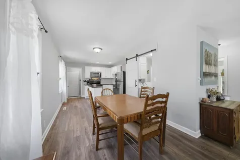 123 Edgewood Drive Streamwood IL 60107