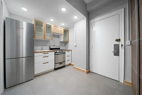 604 West Addison Street Chicago IL 60613