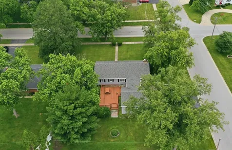 328 Milburn Avenue Crete IL 60417