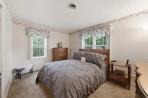 328 Milburn Avenue Crete IL 60417