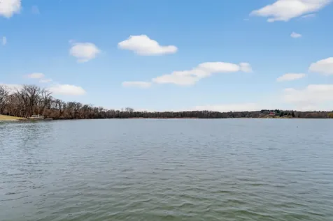 38856 North Cedar Crest Drive Lake Villa IL 60046