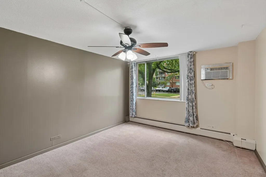 2211 South Stewart Avenue Lombard IL 60148
