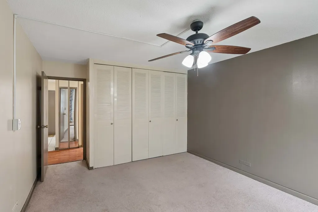 2211 South Stewart Avenue Lombard IL 60148