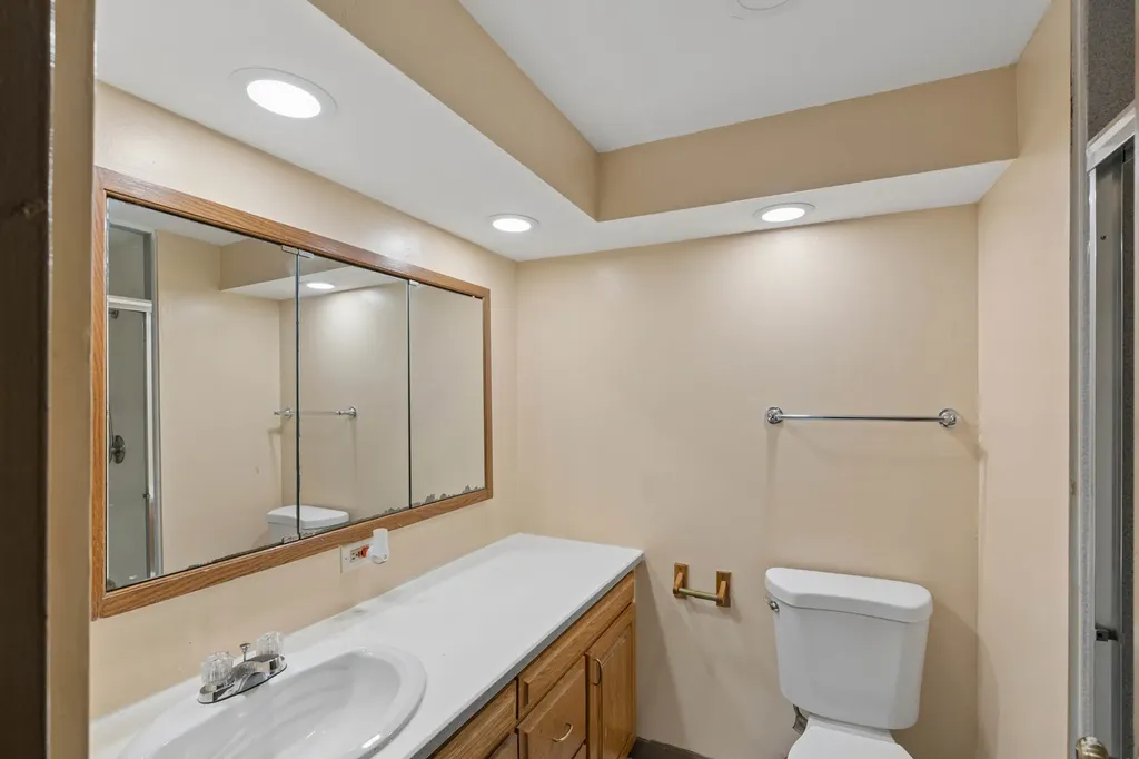 2211 South Stewart Avenue Lombard IL 60148