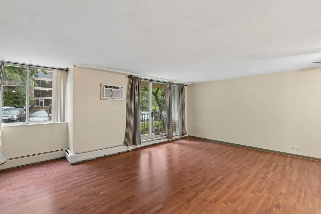 2211 South Stewart Avenue Lombard IL 60148