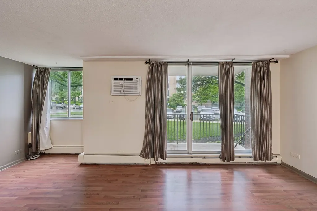2211 South Stewart Avenue Lombard IL 60148
