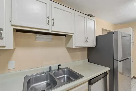 2211 South Stewart Avenue Lombard IL 60148