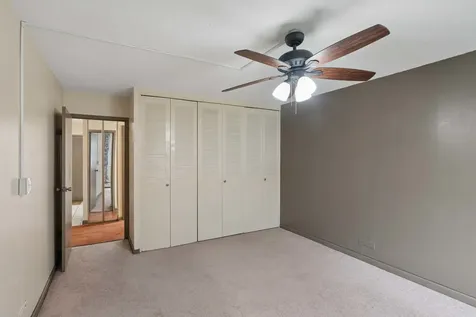2211 South Stewart Avenue Lombard IL 60148