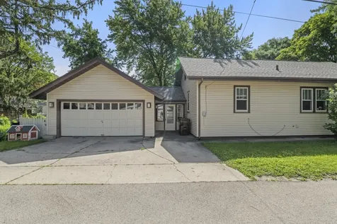 1611 Yonge Street Rockford IL 61103