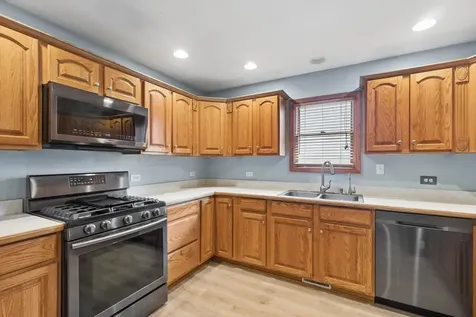 10116 Lund Avenue Algonquin IL 60102