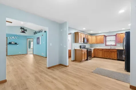 10116 Lund Avenue Algonquin IL 60102