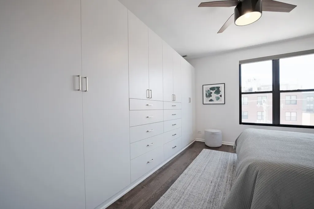 2524 North Willetts Court Chicago IL 60647