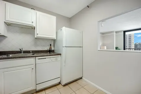 10 East Ontario Street Chicago IL 60611