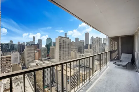 10 East Ontario Street Chicago IL 60611