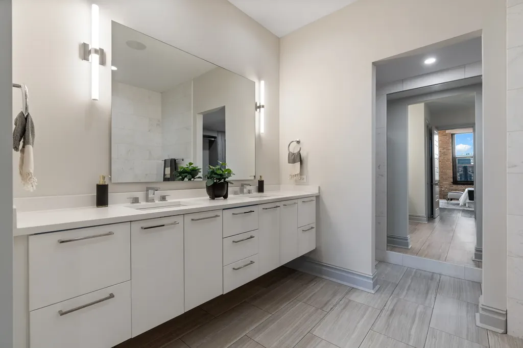 401 North Aberdeen Street Chicago IL 60642