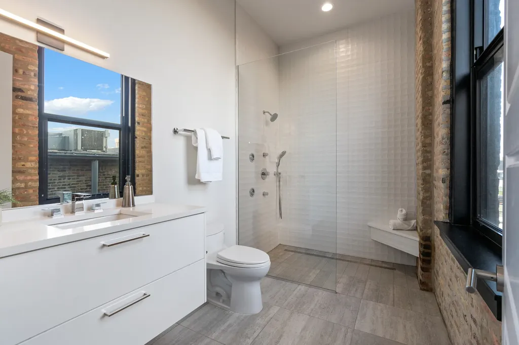 401 North Aberdeen Street Chicago IL 60642