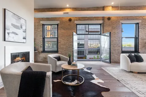 401 North Aberdeen Street Chicago IL 60642