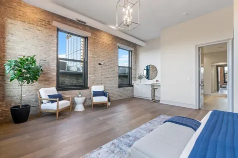 401 North Aberdeen Street Chicago IL 60642