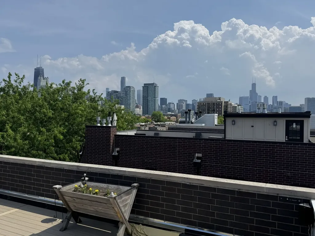 1510 North Cleveland Avenue Chicago IL 60610