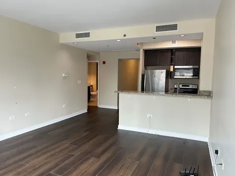 130 North Garland Court Chicago IL 60602