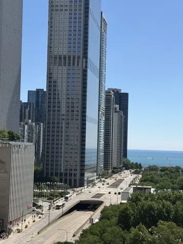 130 North Garland Court Chicago IL 60602