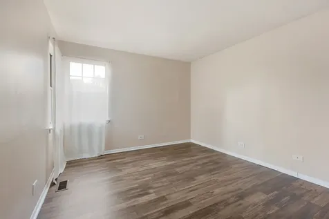 1175 Regency Drive Schaumburg IL 60193