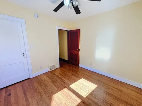 166 16TH Avenue East Moline IL 61244