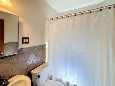 166 16TH Avenue East Moline IL 61244