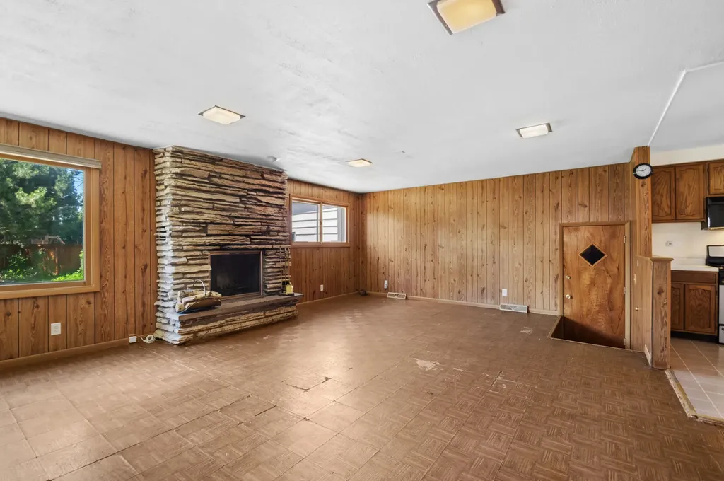 6132 North Overhill Avenue Chicago IL 60631