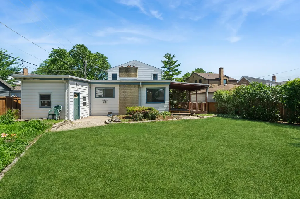 6132 North Overhill Avenue Chicago IL 60631