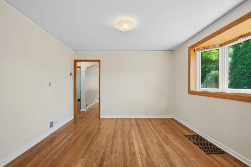 6132 North Overhill Avenue Chicago IL 60631