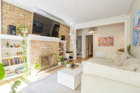 745 West Brompton Avenue Chicago IL 60657