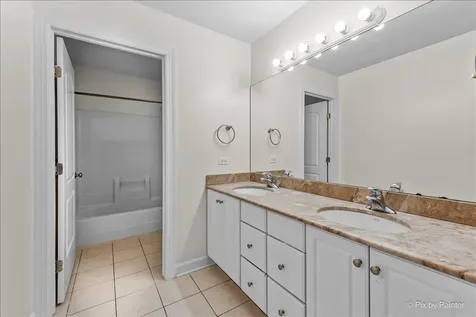 21428 West Crescent Drive Mundelein IL 60060