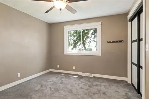 21184 Allentown Road Pekin IL 61554