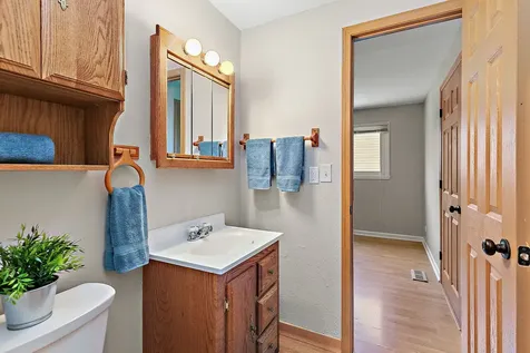 616 Clover Lane Schaumburg IL 60193