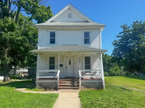302 East Prospect Street Kewanee IL 61443