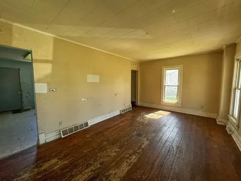 302 East Prospect Street Kewanee IL 61443