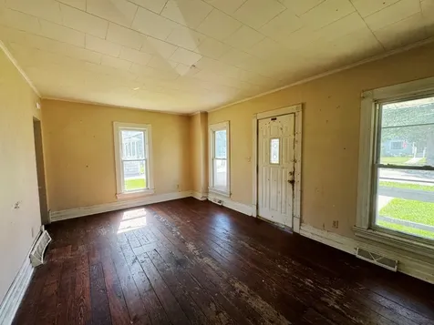 302 East Prospect Street Kewanee IL 61443