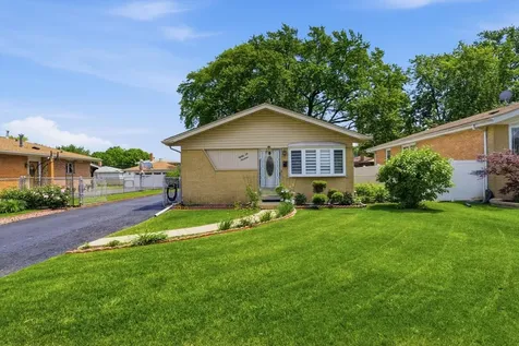 8619 Newland Avenue Burbank IL 60459
