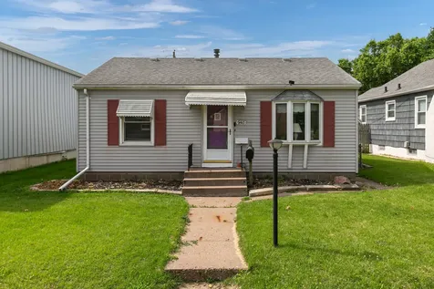 948 42ND Avenue Rock Island IL 61201