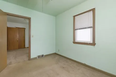 948 42ND Avenue Rock Island IL 61201