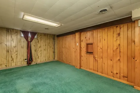 948 42ND Avenue Rock Island IL 61201